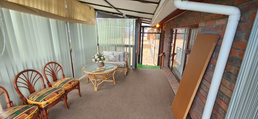3 Bedroom Property for Sale in Dana Bay Western Cape